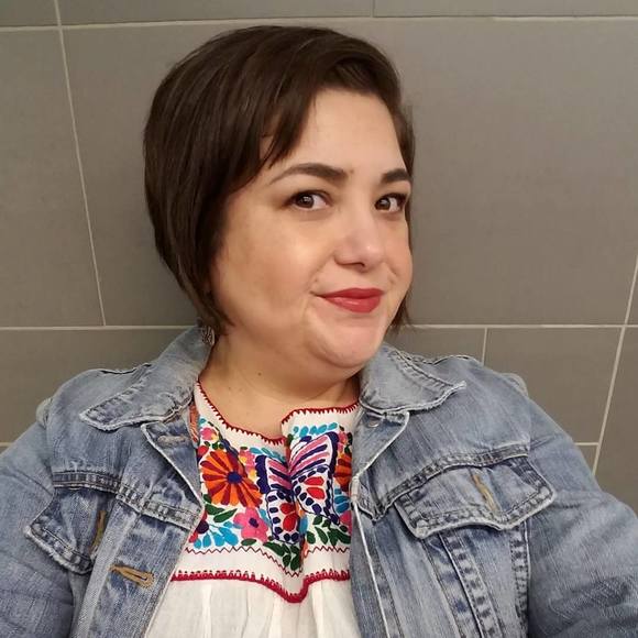 Meet your Posher, Andrea - Picture 1 of 1